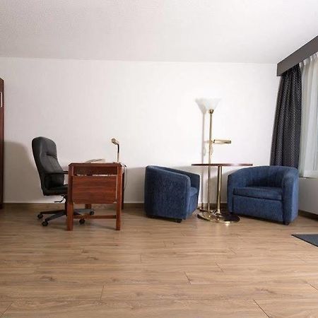 Hotel Le Hauterive Baie-Comeau Dış mekan fotoğraf