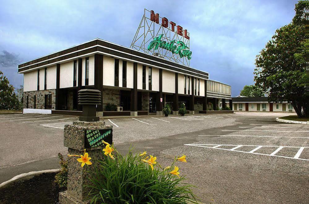Hotel Le Hauterive Baie-Comeau Dış mekan fotoğraf